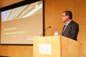 Escolas Médicas estão a estudar a criação de uma carreira de docente clínico