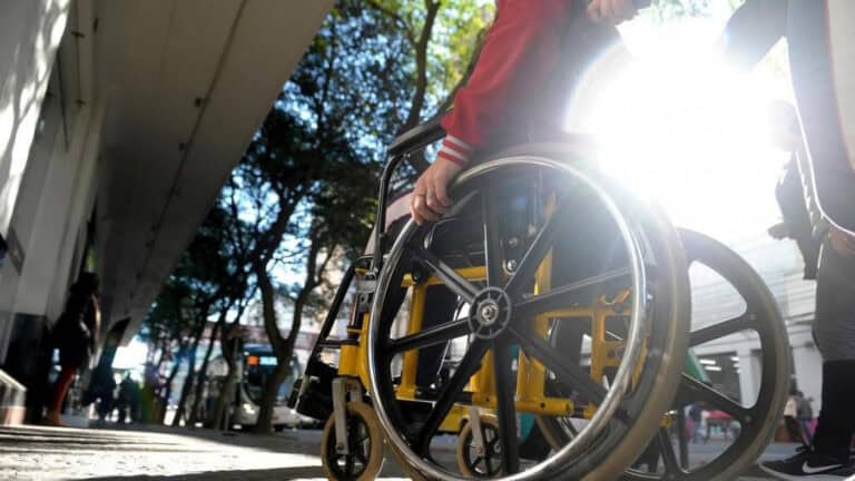 Cartão Municipal da Pessoa com Deficiência começa a ser emitido este mês