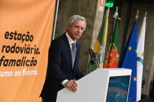 Autarca de Famalicão critica desigualdades no apoio central para transportes