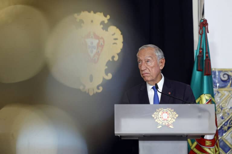 PR considera estratégia orçamental do Governo "porventura a única possível"