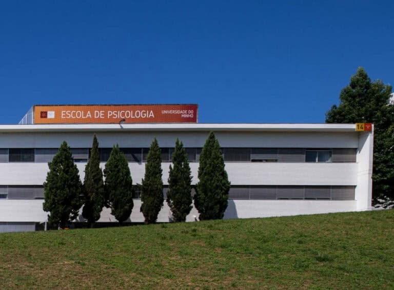 EPsi acolhe iniciativa sobre&nbsp;cuidados prestados na hospitalização de bebés prematuros