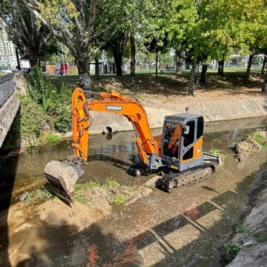 Rio Este alvo de operação de desassoreamento para evitar cheias&nbsp;&nbsp;