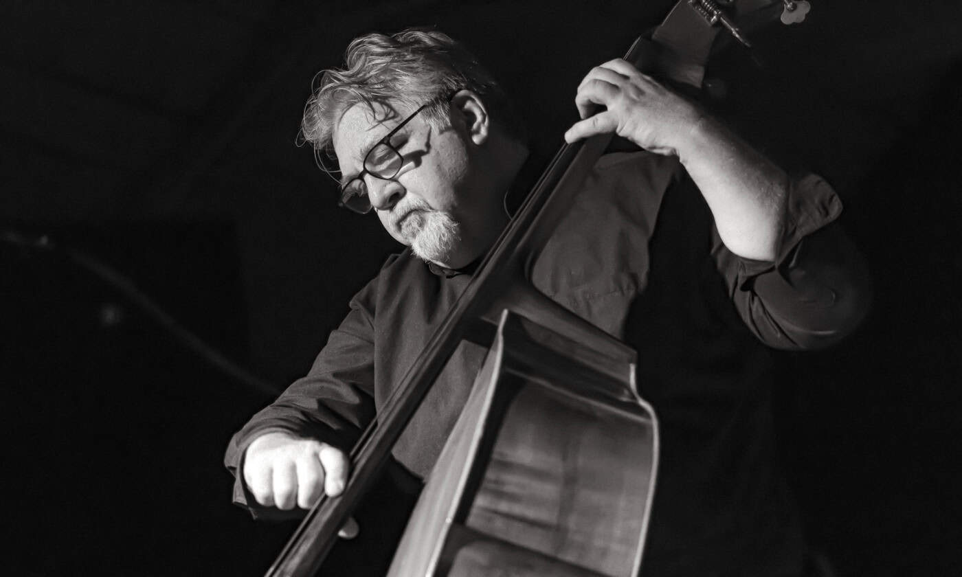 Buster Williams, Michael Formanek e Elliott Sharp no 32º Guimarães Jazz