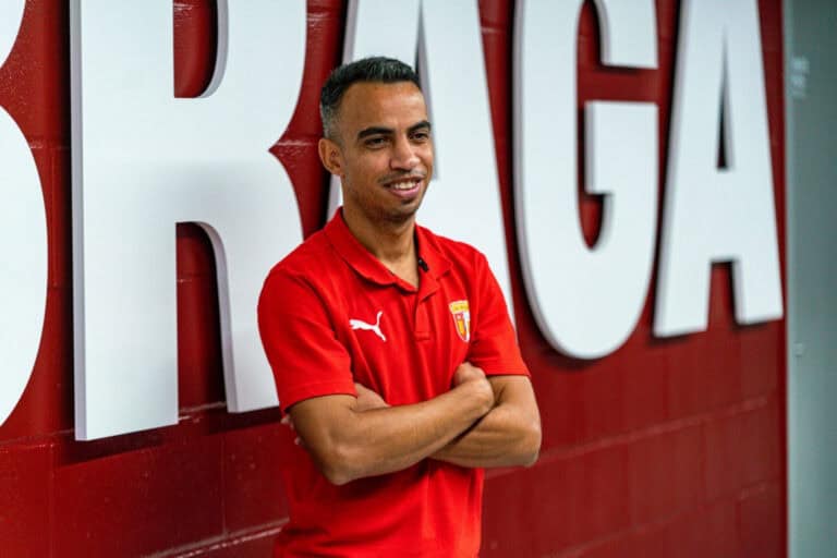 "Sinto-me adaptado e o meu desejo é continuar aqui no clube”