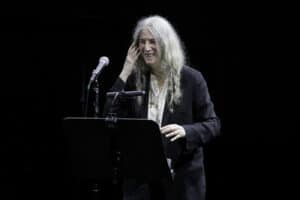 Soundwalk Collective e Patti Smith apresentam ‘Correspondences’ no&nbsp;Theatro Circo