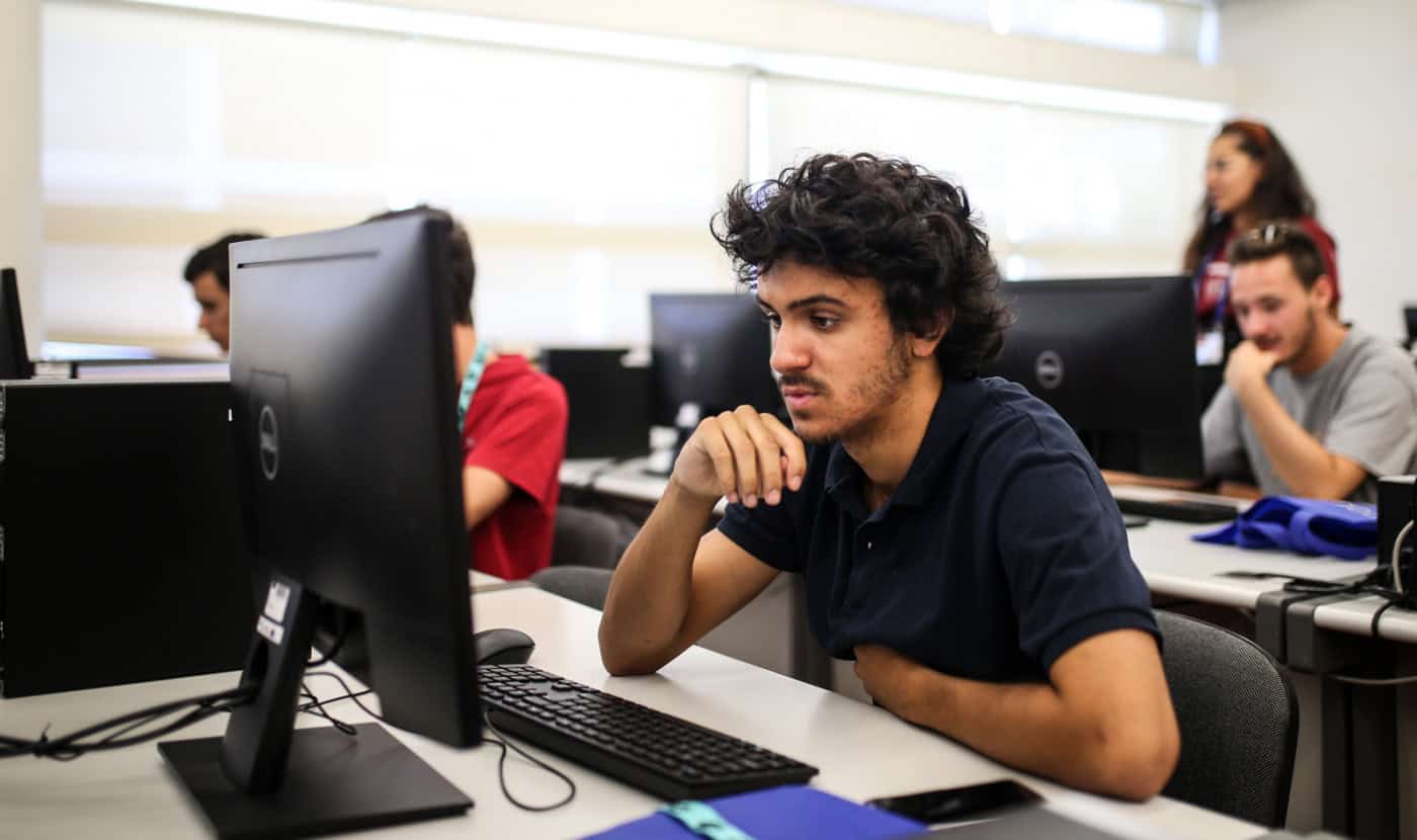 Aumento do apoio ao alojamento de alunos bolseiros já está em vigor