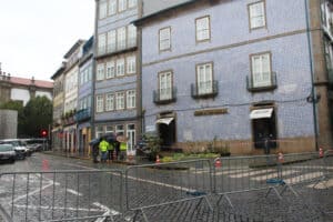 15 pessoas evacuadas de prédio junto à CMB por risco de desmoronamento