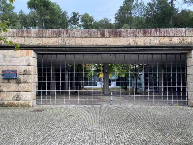 Cantinas e quase todos bares da UMinho fechados esta sexta-feira