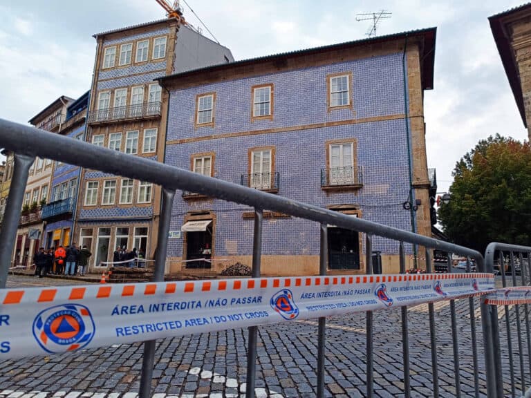 Prédio em Braga mantém-se interditado; Estudo da UMinho analisa riscos