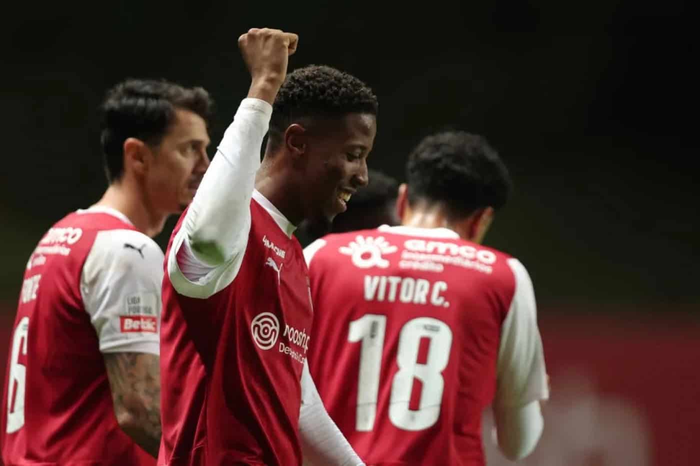 SCB consegue reviravolta e marca seis golos ao Portimonense