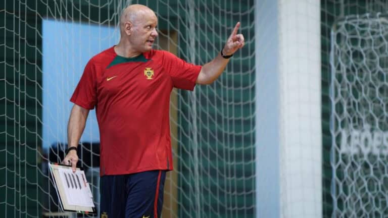 Selecionador Jorge Braz homenageado em Chaves