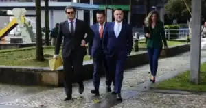 Tribunal de Braga arquiva processo de jantar-comício de Ventura na pandemia