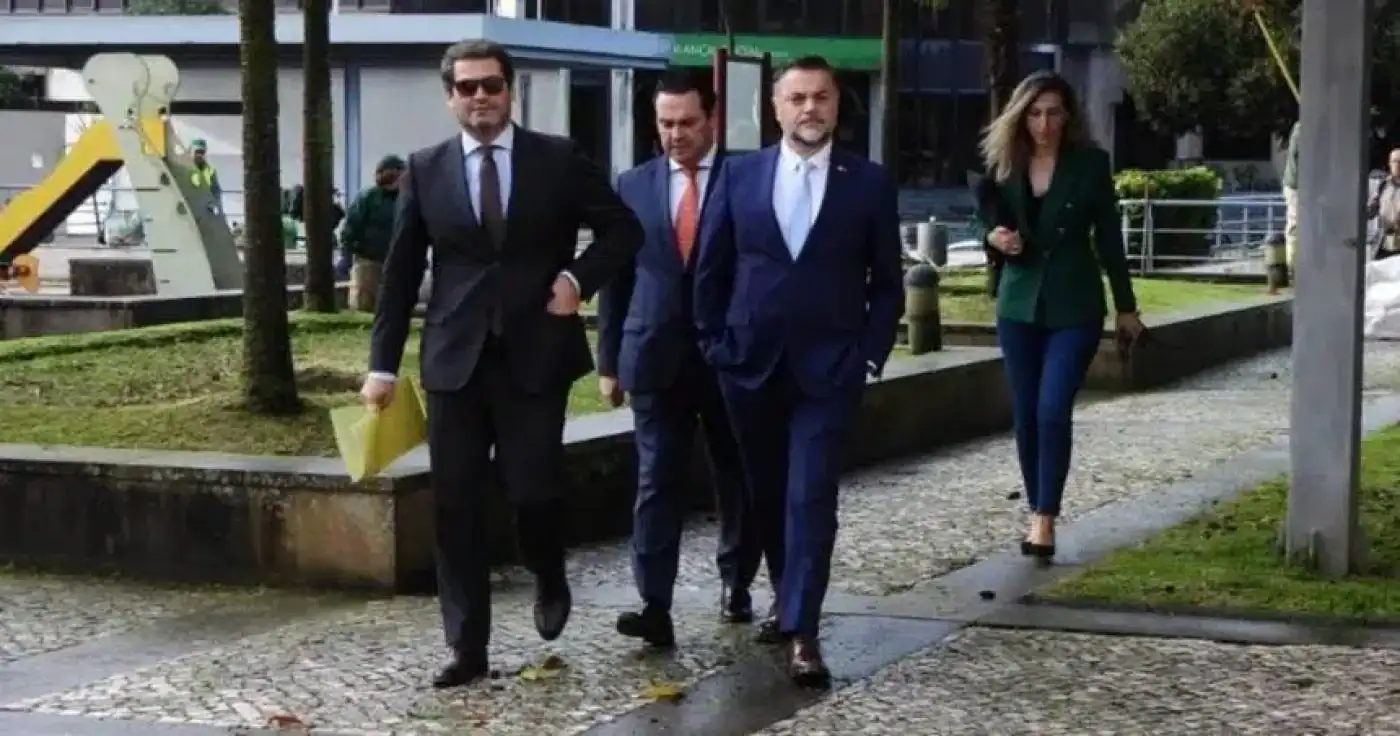 Tribunal de Braga arquiva processo de jantar-comício de Ventura na pandemia