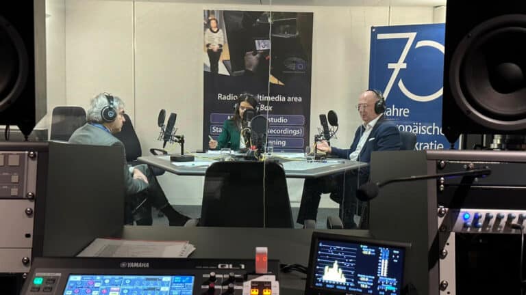 Eurodeputados lamentam falta de investimento em mobilidade no quadrilátero