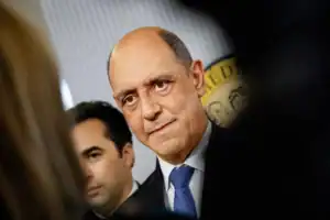 Médicos e Governo chegam a acordo para aumentos salariais&nbsp;