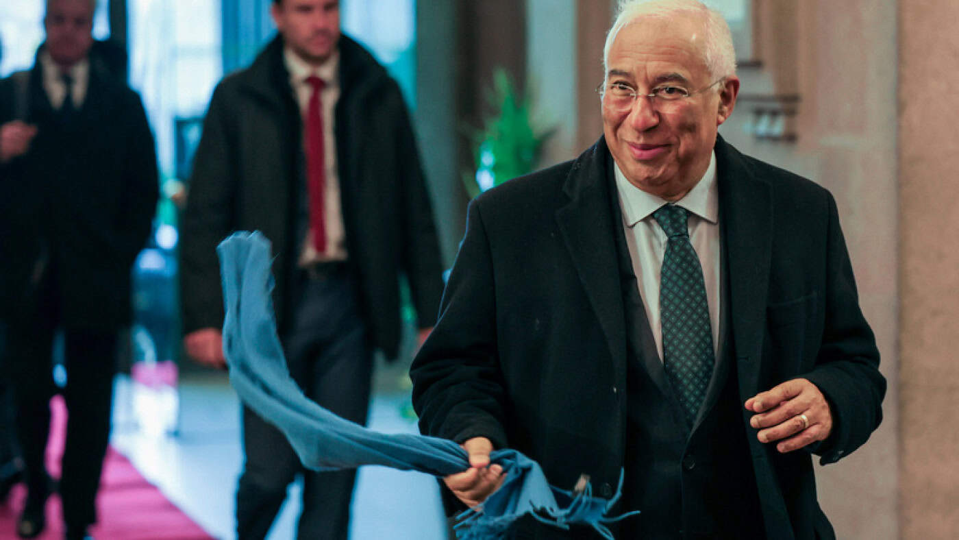 É oficial: Marcelo formaliza demissão de Costa