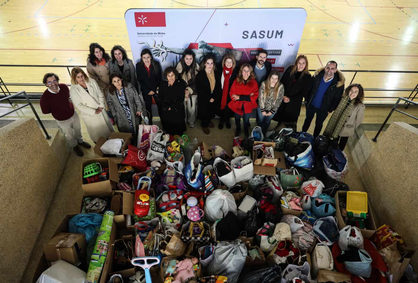 UMinho ajuda seis instituições que trabalham com crianças a tornar o Natal mais feliz