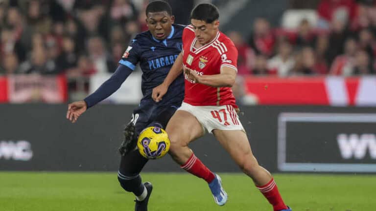 FC Famalicão perde na Luz