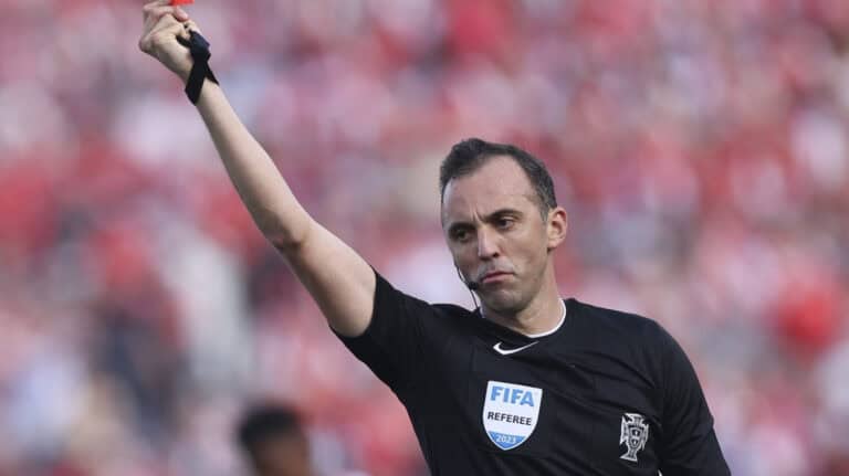 João Pinheiro é o árbitro escolhido para o dérbi minhoto