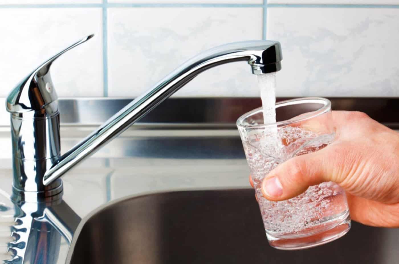 Deco alerta para "elevada discrepância" do valor da água entre os municípios