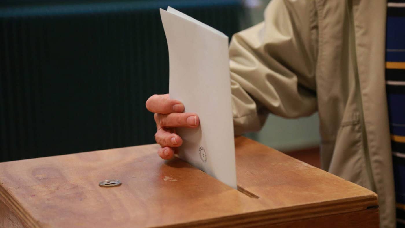 MAI prevê que se possa votar em 13.500 mesas nas europeias e o processo envolva 67 mil pessoas