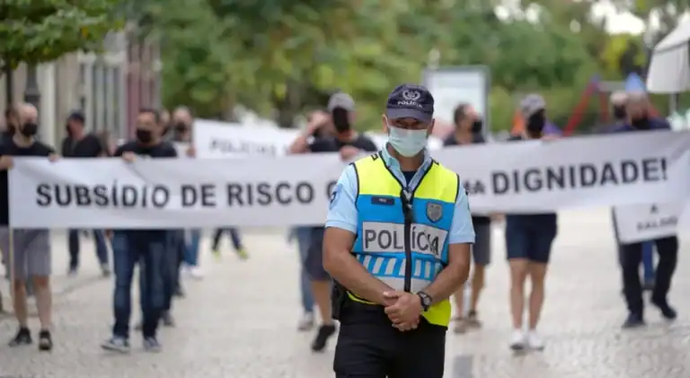 Polícias e militares da PSP e GNR voltam à rua&nbsp;