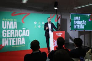 Pedro Nuno quer alargar o IRS Jovem a não licenciados e mais apoios aos estudantes&nbsp;