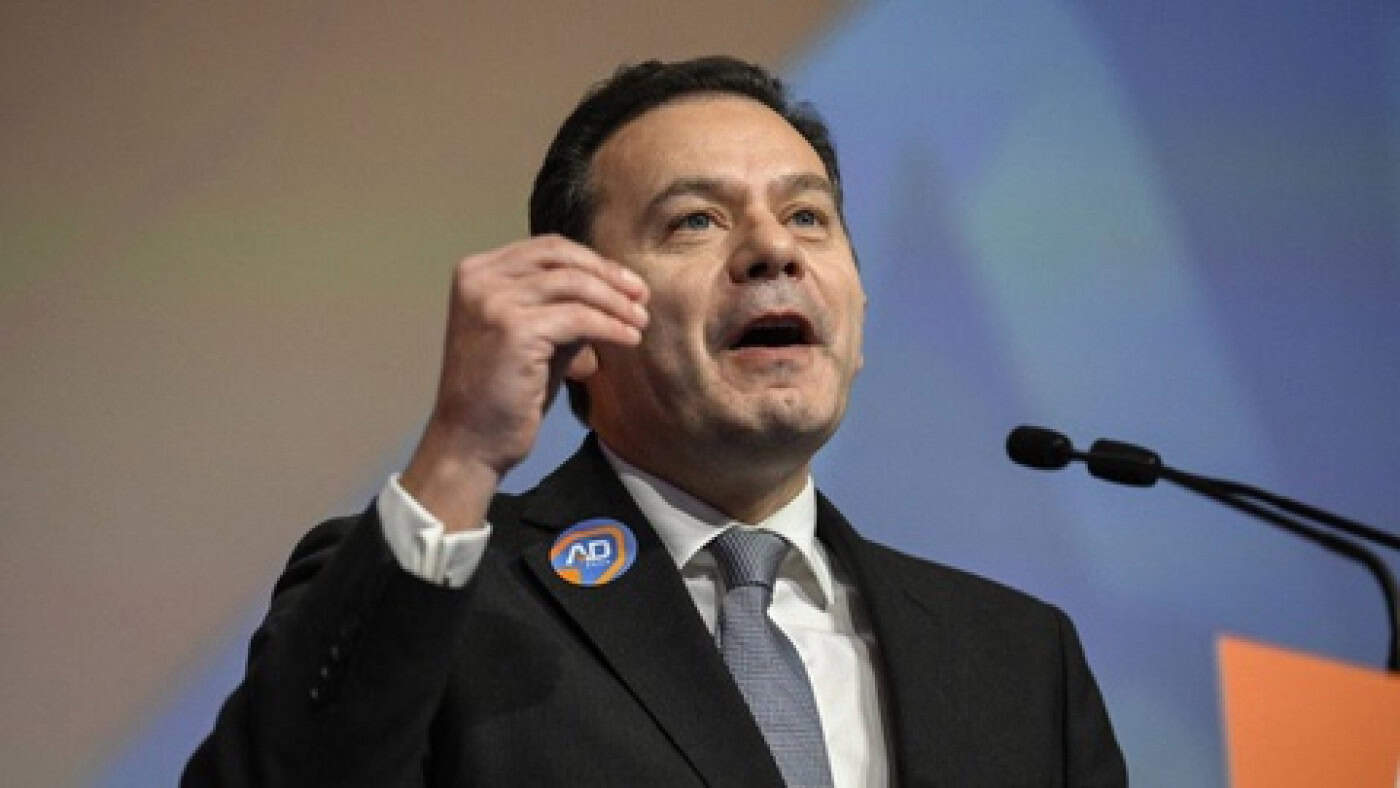 Já há acordo com as televisões e Montenegro vai aos debates