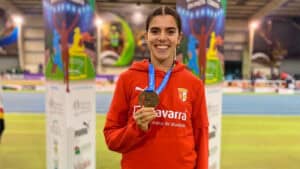 Mariana Machado de ouro nos 3 mil metros em pista coberta