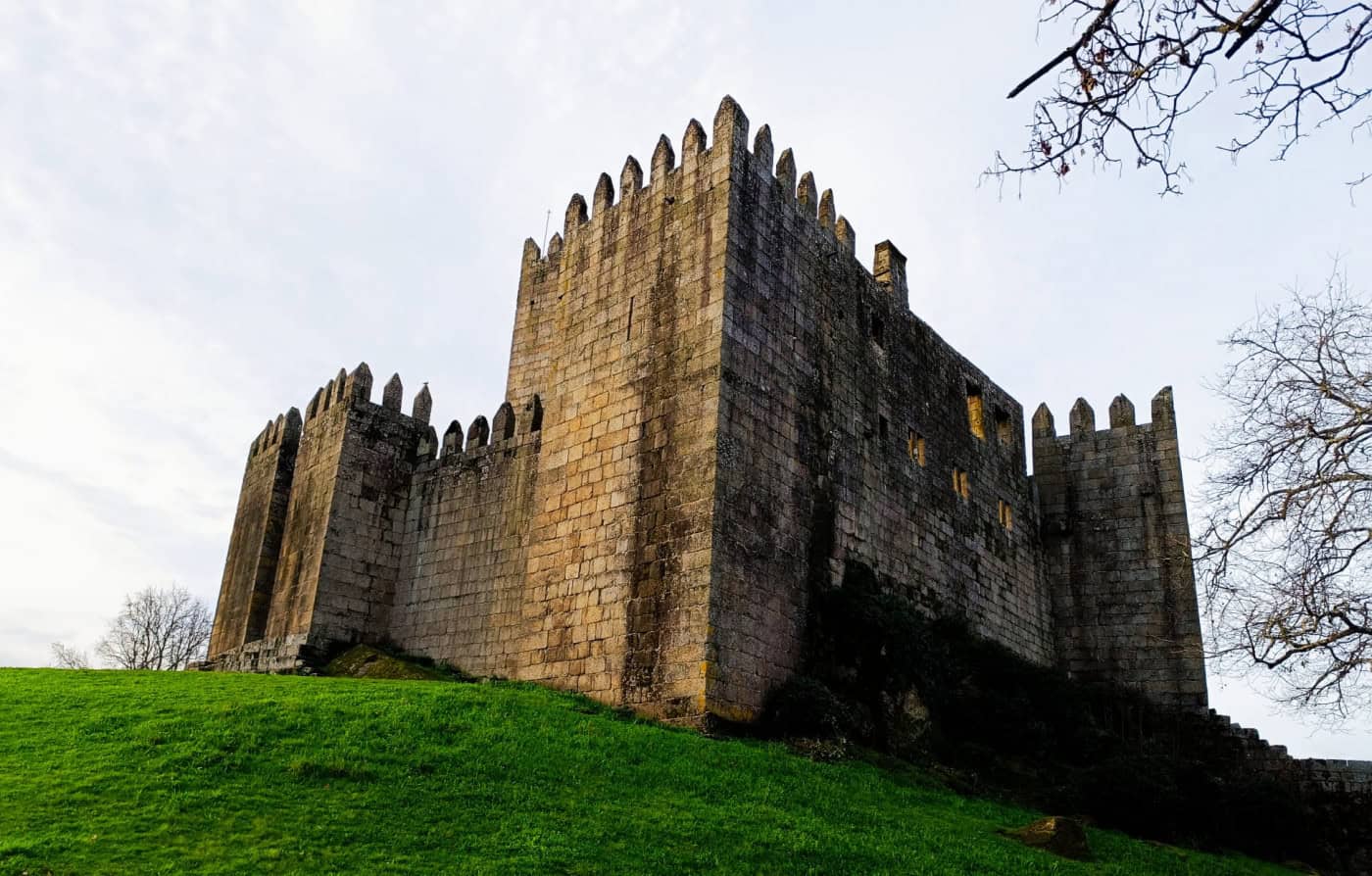 Castelo de Guimarães reabre ao público esta quinta-feira