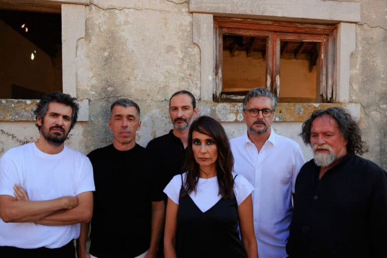 Theatro Circo acolhe estreia do projeto 'Cara de Espelho' que junta seis músicos&nbsp;com percursos distintos