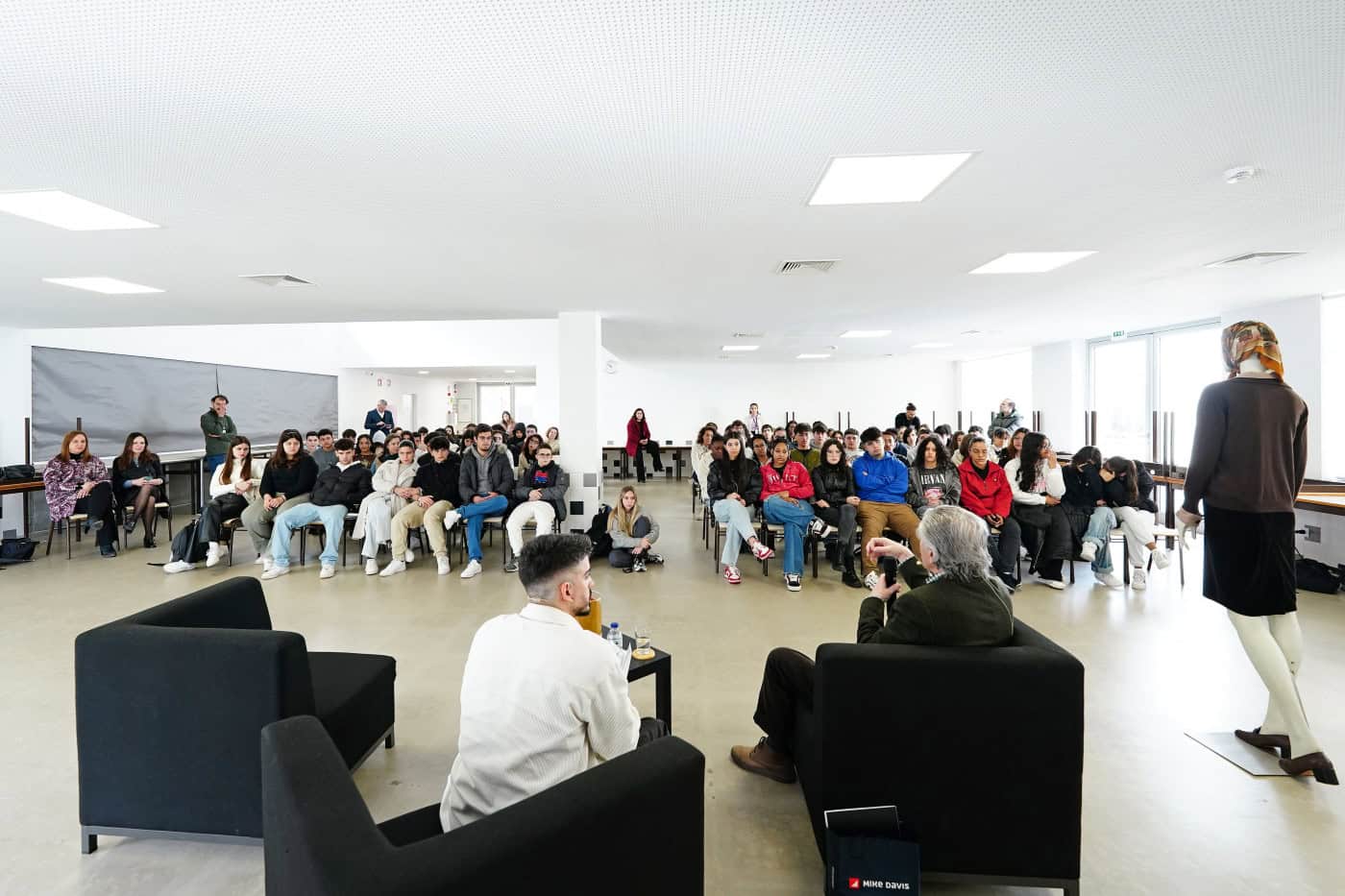 Testemunhos vivos do 25 de Abril de 1974 escutados nas escolas de Braga