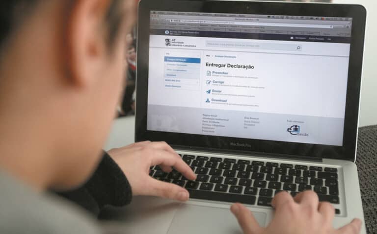 Atenção: hoje é o último dia para validar faturas