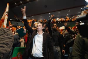 Montenegro passou por Braga e Famalicão para pedir aos jovens que não emigrem