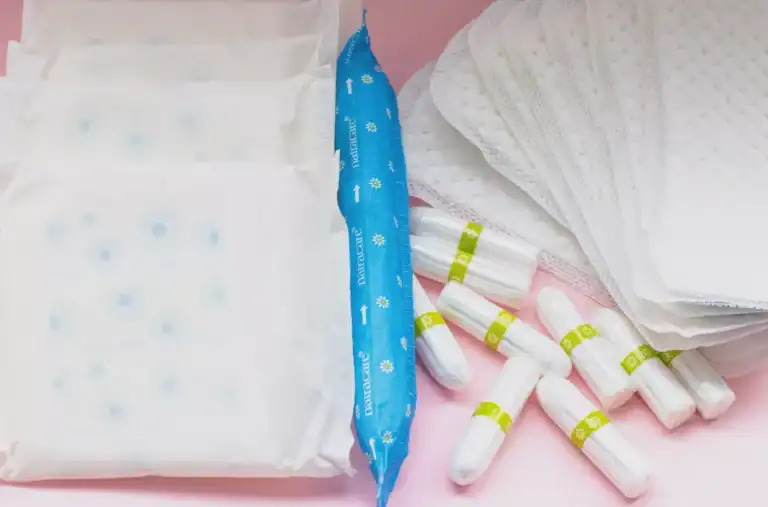 Em Portugal, 12% das raparigas já faltaram às aulas por não terem produtos de higiene íntima