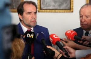 CNE vê indício de crime de propaganda" em declarações de Miguel Albuquerque&nbsp;