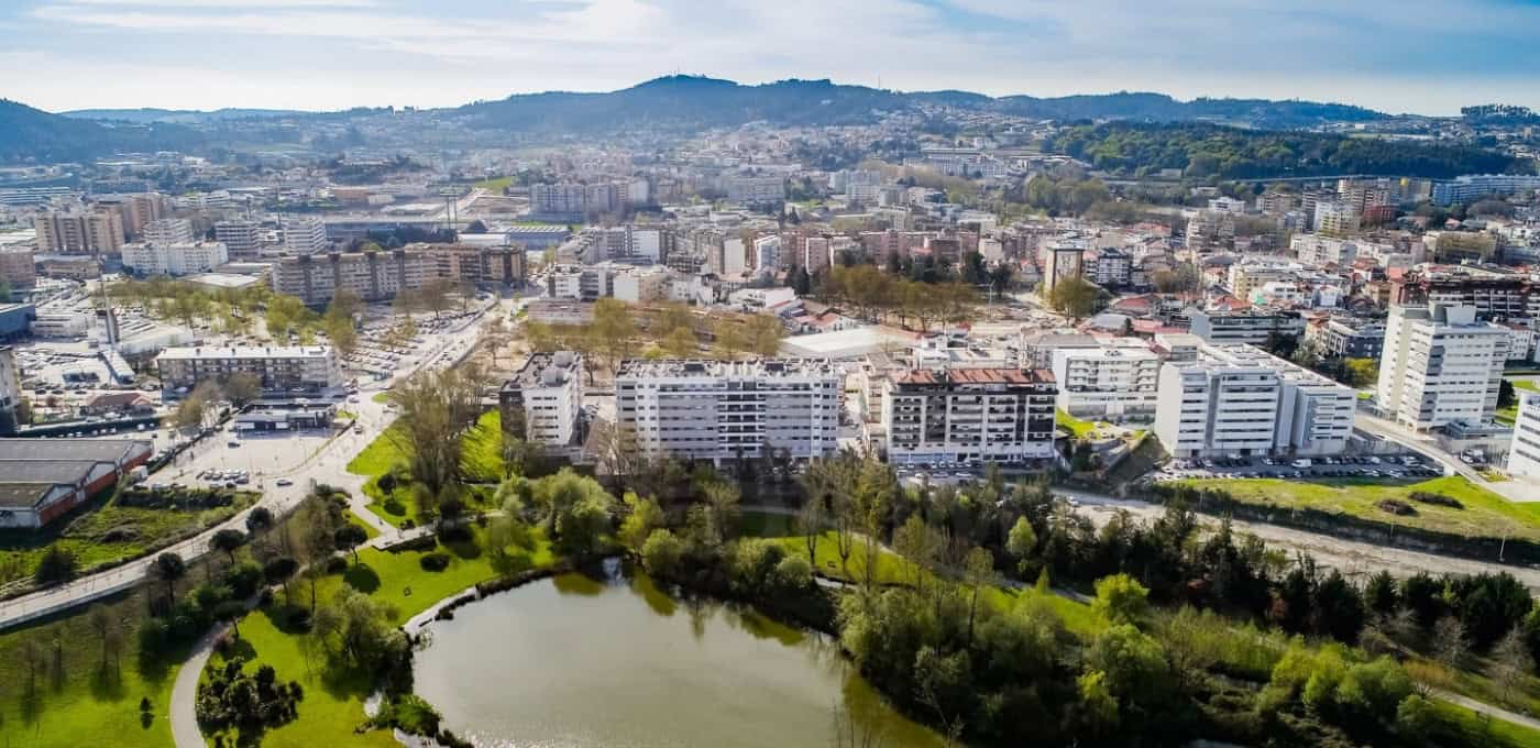 Famalicão dá vitória à AD por 3.518 votos