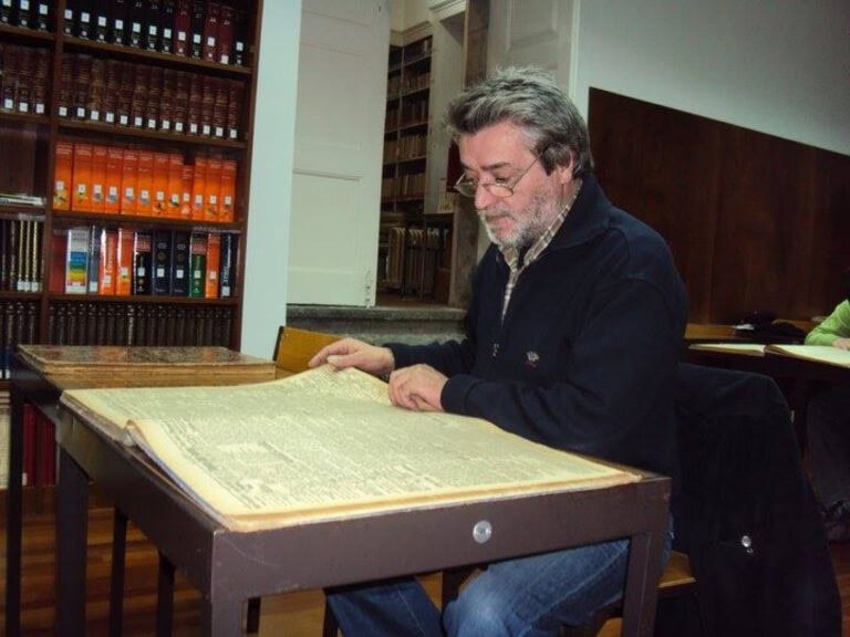 Evandro Lopes, o "investigador por tendência que nasceu no meio dos livros"