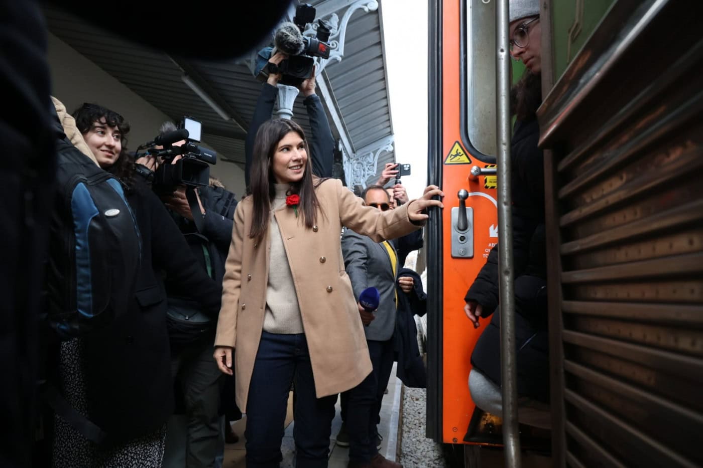 Mortágua pediu reuniões a PS, PCP, Livre e PAN