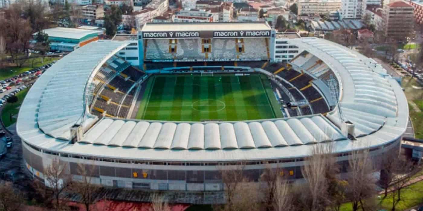 Rui Patrício regressa à baliza e Matheus Nunes ao meio campo