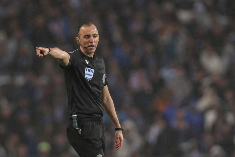 João Pinheiro vai dirigir particular entre a Espanha e o Brasil