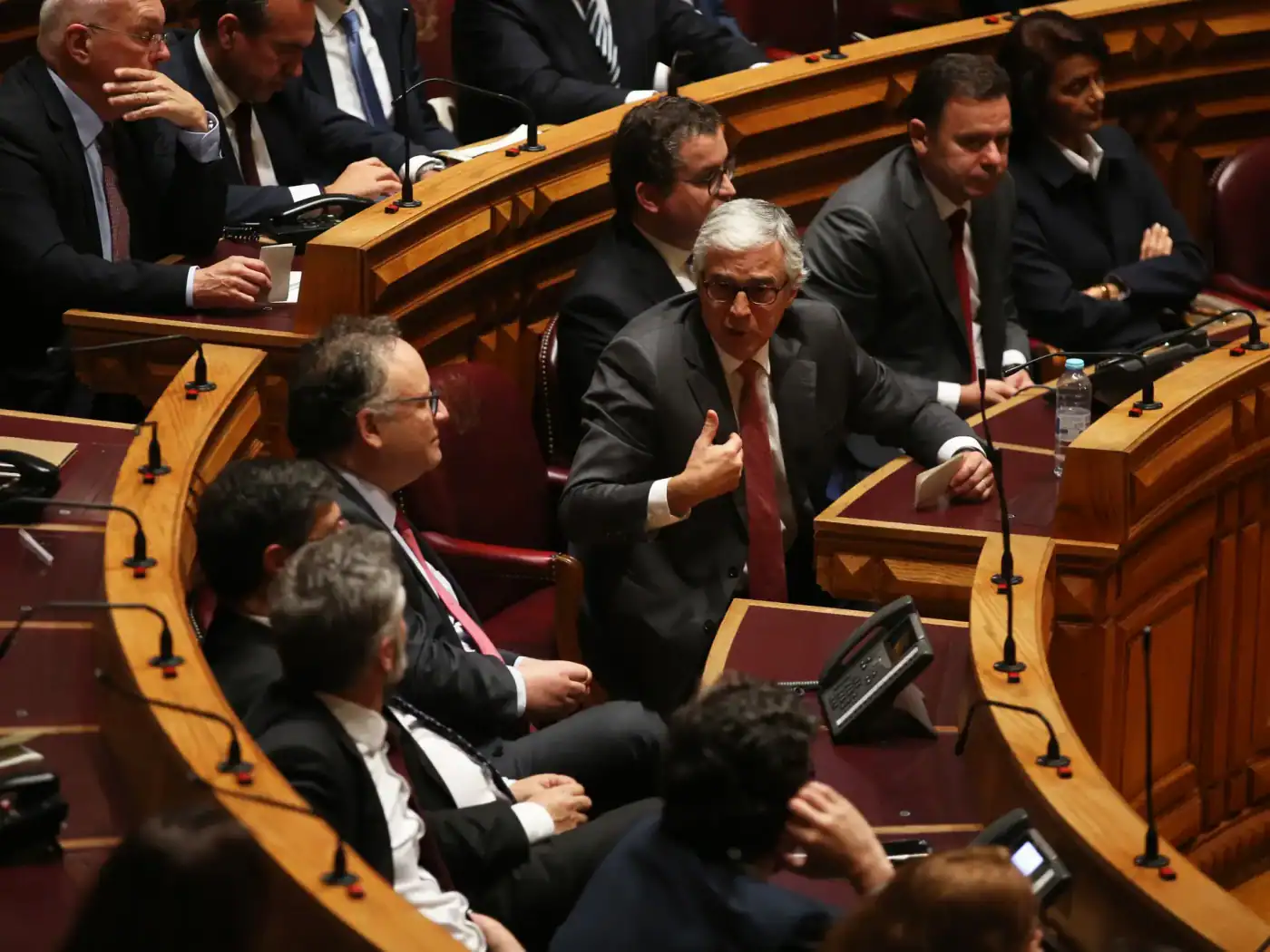 PS e PSD acordam que presidência da AR será dividida na legislatura