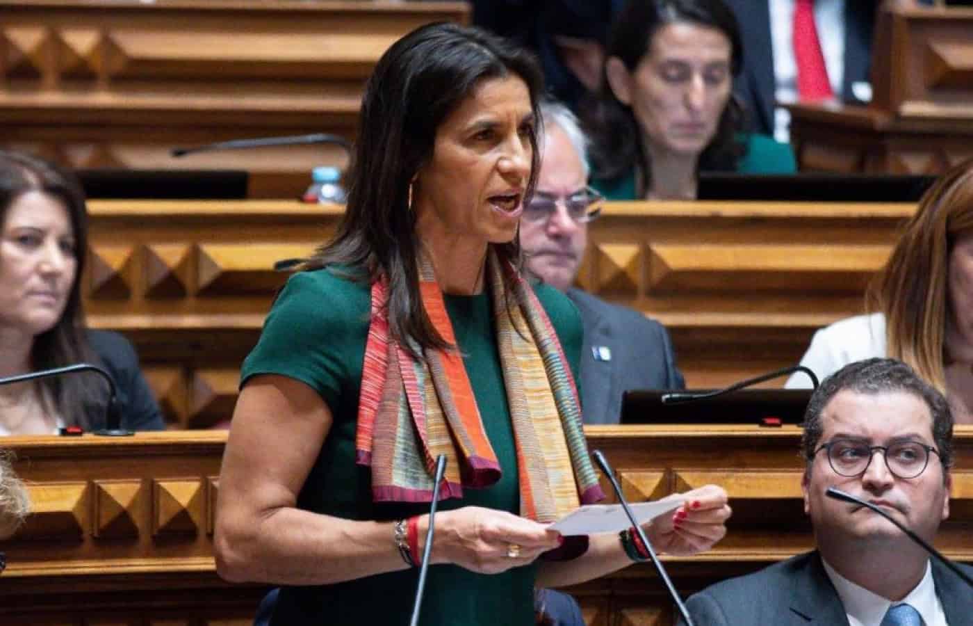 Adjunta acusada de fraude escolhida por Miranda Sarmento decide não assumir o cargo