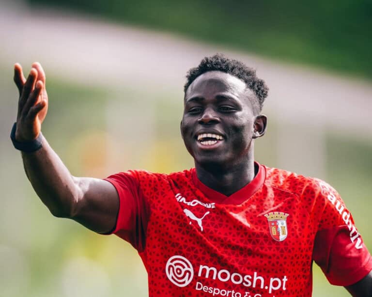 Roger Fernandes regressa aos sub-23