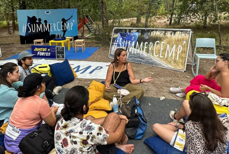 "É um erro dar atenção ao Parlamento Europeu só a dois meses das eleições"