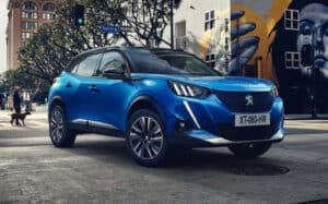 Peugeot 2008 mantém trono. Portugueses preferem Model 3 ao Model Y da Tesla&nbsp;