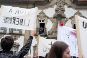 Braga recuou no tempo e celebrou o 26 de abril de 1974 com público escolar