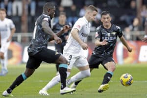 Moreirense vence Portimonense e sobe ao sexto lugar do campeonato