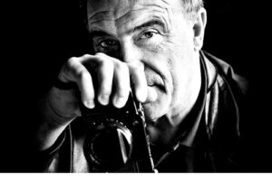 Fotojornalista Alfredo Cunha apresenta em Famalicão novo livro sobre a revolução