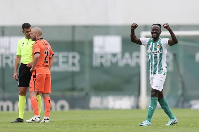 Vitória SC perde em Vila do Conde